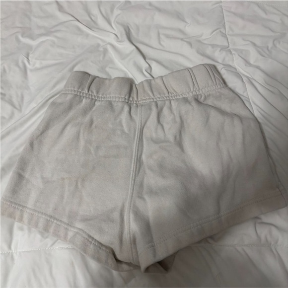 The North Face Women's Light Gray Athletic Shorts - Picture 2 of 3